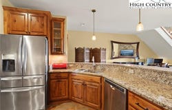 552 Penny Lane, Banner Elk, NC 28604