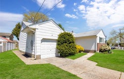 1 Magenta Street, Hicksville, NY 11801