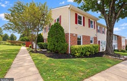 8601 NEWTON Place, MANASSAS, VA 20111