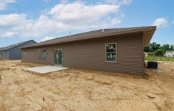 988 E Hawthorn Lane, Columbia City, IN 46725