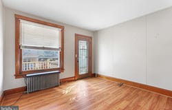 900 RIDGE STREET, EASTON, PA 18042