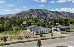 111 San Badger Dr, Hailey, ID 83333