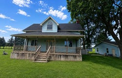 1281 E Walker Road, St. Johns, MI 48879