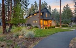 952 E Timber Pine Drive, Sisters, OR 97759