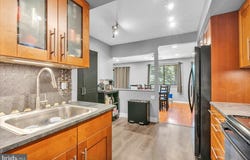 115 E KINGS HIGHWAY, MAPLE SHADE, NJ 08052