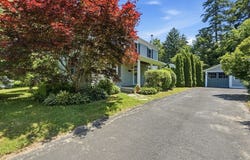 215 North St, Northampton, MA 01060