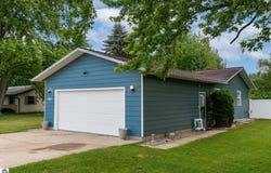 3803 S Shepherd Road, Mt Pleasant, MI 48858