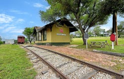 104 Hoxie ST, Coupland, TX 78615