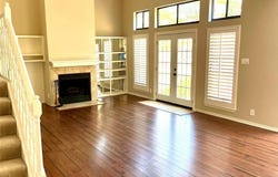 207 Cimarron Trail, Irving, TX 75063