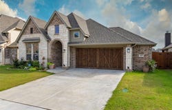 513 Livia Street, Burleson, TX 76028