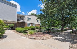 9626 Perry Lane, Overland Park, KS 66212