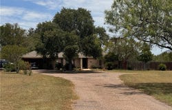 296 County Road 1601, Alice, TX 78332