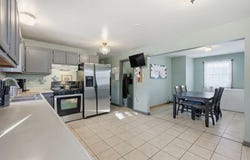 108 Barre St, Springfield, MA 01119