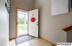 6011 Laroche Road, Lincoln, NE 68526