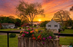 8 E Wharf Road, Waterford, CT 06385