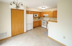 2207 N University Dr, Waukesha, WI 53188