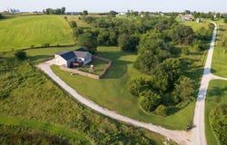 2237 Holliwell Valley Court, Winterset, IA 50273