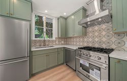 2404 N Poinsettia, Santa Ana, CA 92706