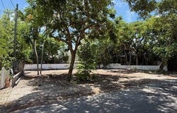 1220-1222 Seminary Street, Key West, FL 33040