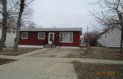 1215 6TH ST SW, Minot, ND 58701