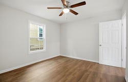 911 S Commercial Avenue, Coleman, TX 76834