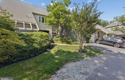911 CHANTICLEER, CHERRY HILL, NJ 08003