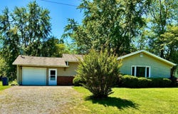 315 E. Johnson St., Enfield, IL 62835
