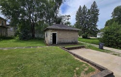 1613 Lincoln Street, Burlington, IA 52601