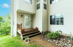 8 Skidmore Road, Poughquag, NY 12570