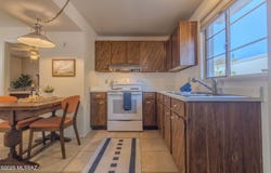 187 S Paseo Tierra, Green Valley, AZ 85614