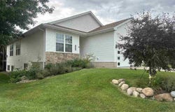6400 Cakebread Ct, Marion, IA 52302