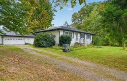 886 Long Shadow Lane, Rome, OH 44085