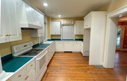 2419 LITITZ PIKE, LANCASTER, PA 17601
