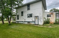 424 W Ponca Street, Lynch, NE 68746
