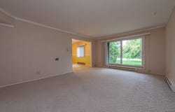 5155 S Root River Pkwy, Greenfield, WI 53228