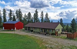 704 Mccammon Rd, Elk, WA 99009