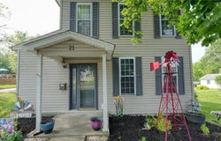 21 East Maple Avenue, New Concord, OH 43762