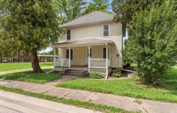128 Butzer Street, Hillsdale, IL 61257