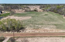 Xxx Pole Road, Grasston, MN 55030