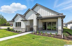 17502 Dupont Plaza Circle, Omaha, NE 68130