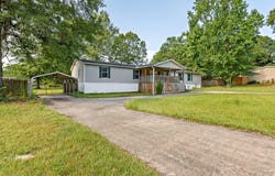 105 Little Oak Court, Dothan, AL 36303