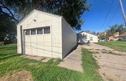 808 N Walnut St, Hutchinson, KS 67501