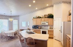 210 N MALL DR, St George, UT 84770