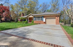 7018 HUNTER LN, HYATTSVILLE, MD 20782