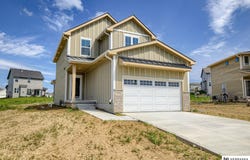 11213 Portage Drive, Papillion, NE 68046