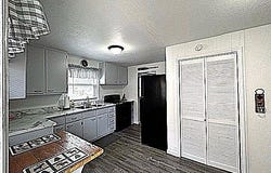 1007 Chestnut St., Springfield, SD 57062