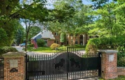 550 Summit Street, Englewood Cliffs, NJ 07632