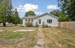 5762 Ethelwin Avenue NE, Belmont, MI 49306