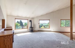 1715 Appaloosa, Moscow, ID 83843
