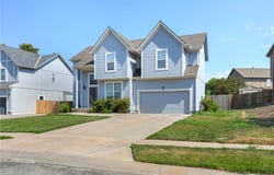 546 E Skylark Street, Gardner, KS 66030
